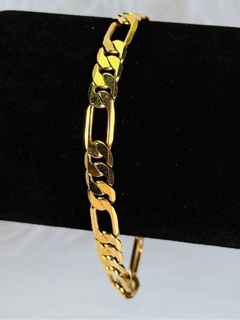 Vintage Goldtone Figaro Link Chain Bracelet - Picture 8 of 8